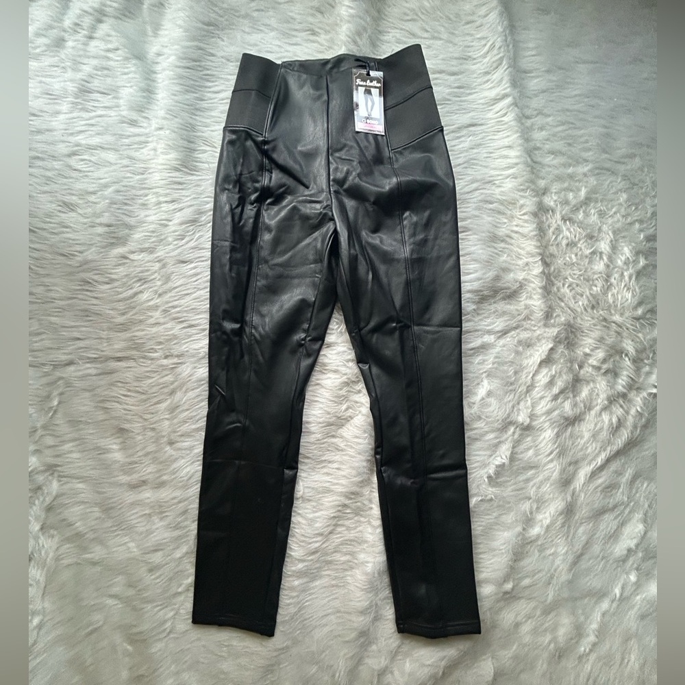 Ci Sono Black Faux Leather Skinny Pants with elastic band new with tags
